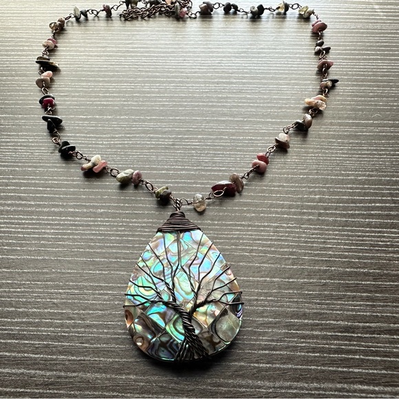 wire wrapped abalone necklace - Picture 4 of 10